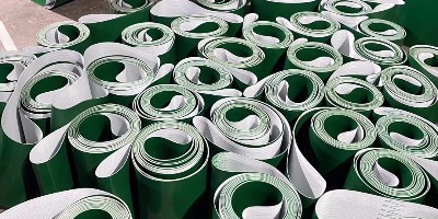 輕型輸送帶和橡膠輸送帶的區別